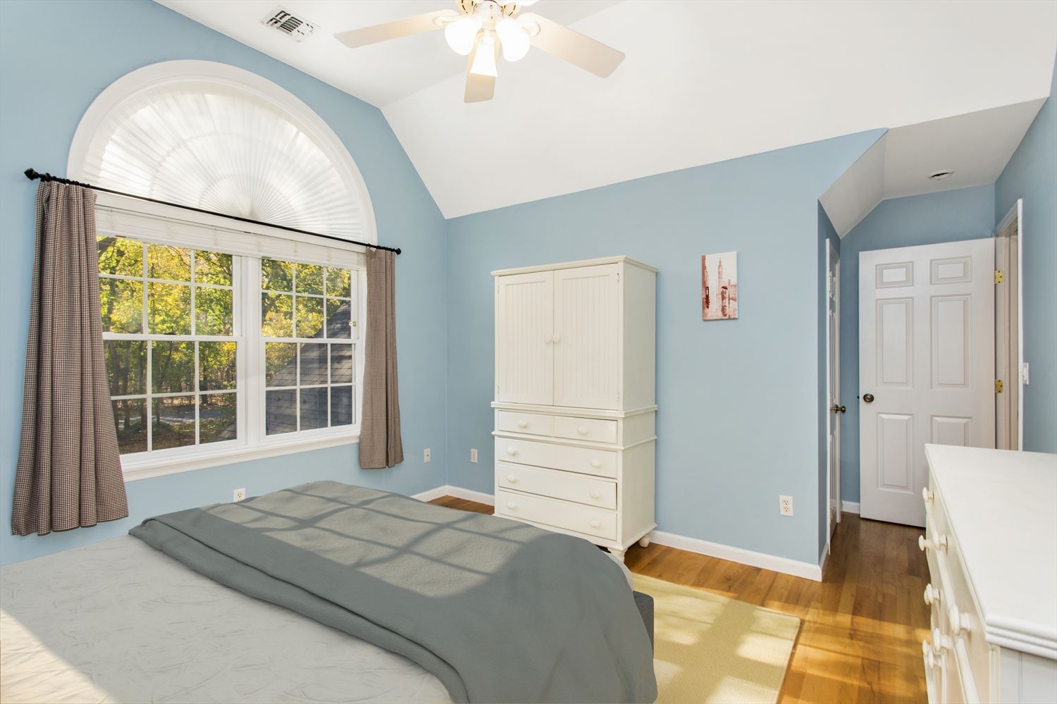  Virtually Staged Bedroom