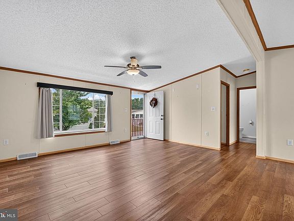5th image of 1 Woods Way