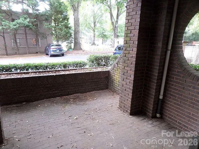 1109 E Morehead St #10 — Photo 13