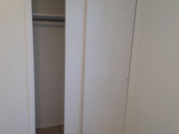 2nd image of 544 Riverview Cir