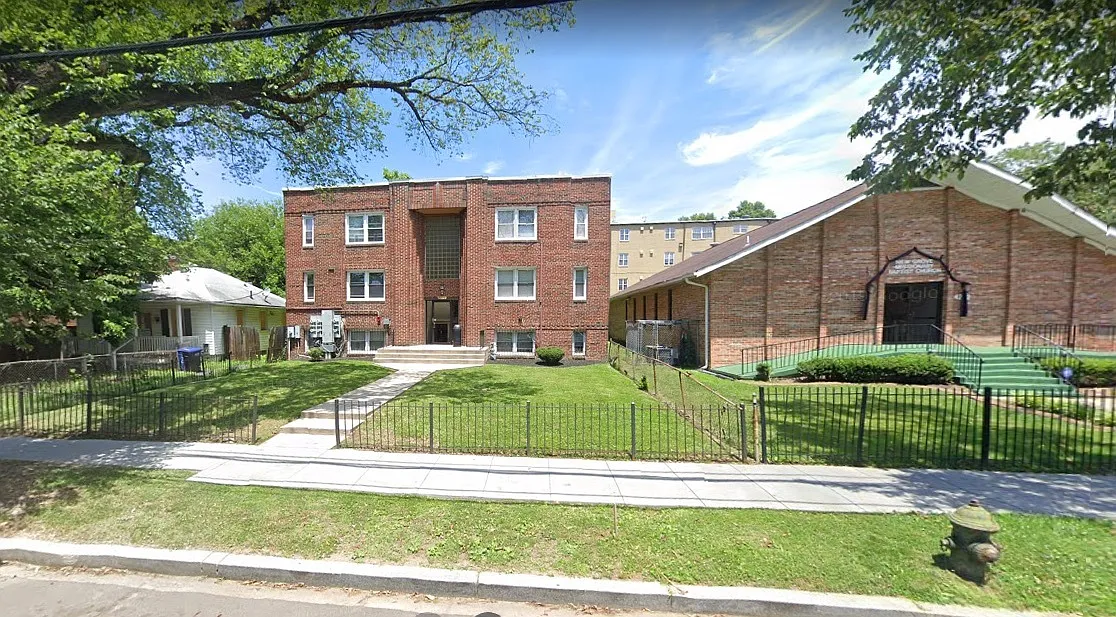 4236 Benning Rd NE — Photo 2