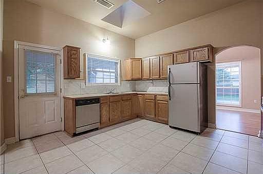 4th image of 1133 Glendale Pl