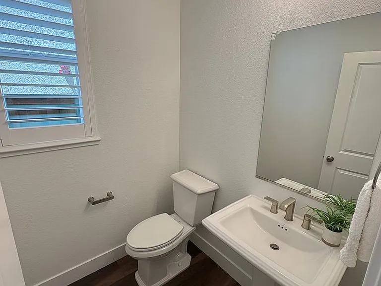 284 Bear Creek Dr — Photo 4