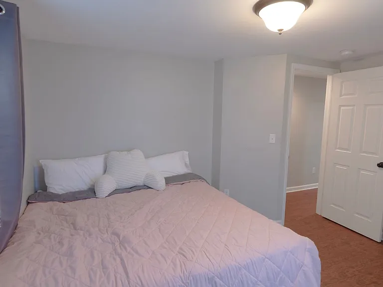 217 Columbia St — Photo 42