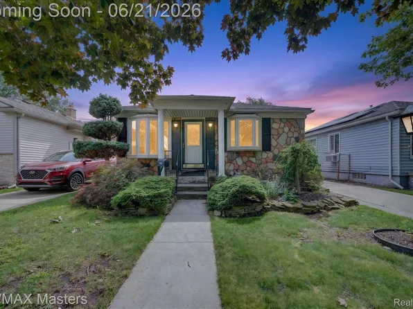 6449 Huron St, Taylor, MI 48180