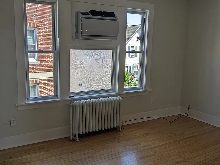 193 Elm St #13 — Photo 5