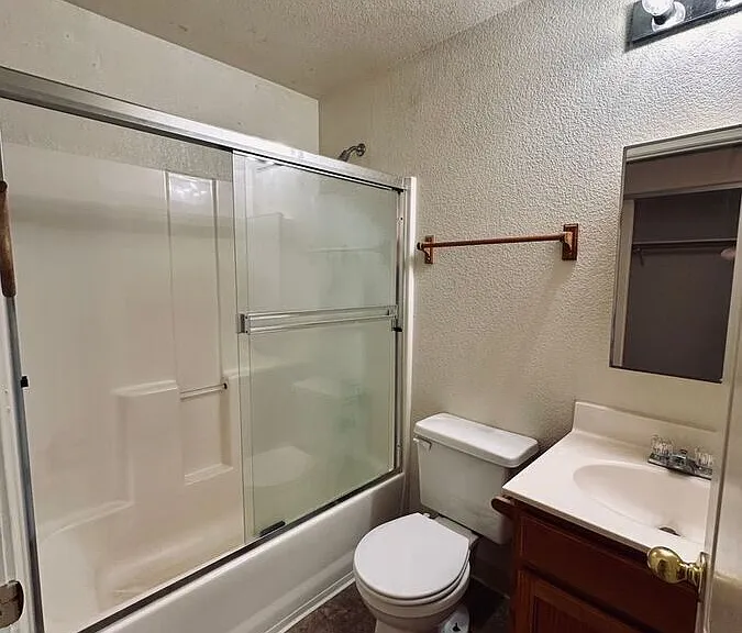 498 Highland Ave #1 — Photo 8