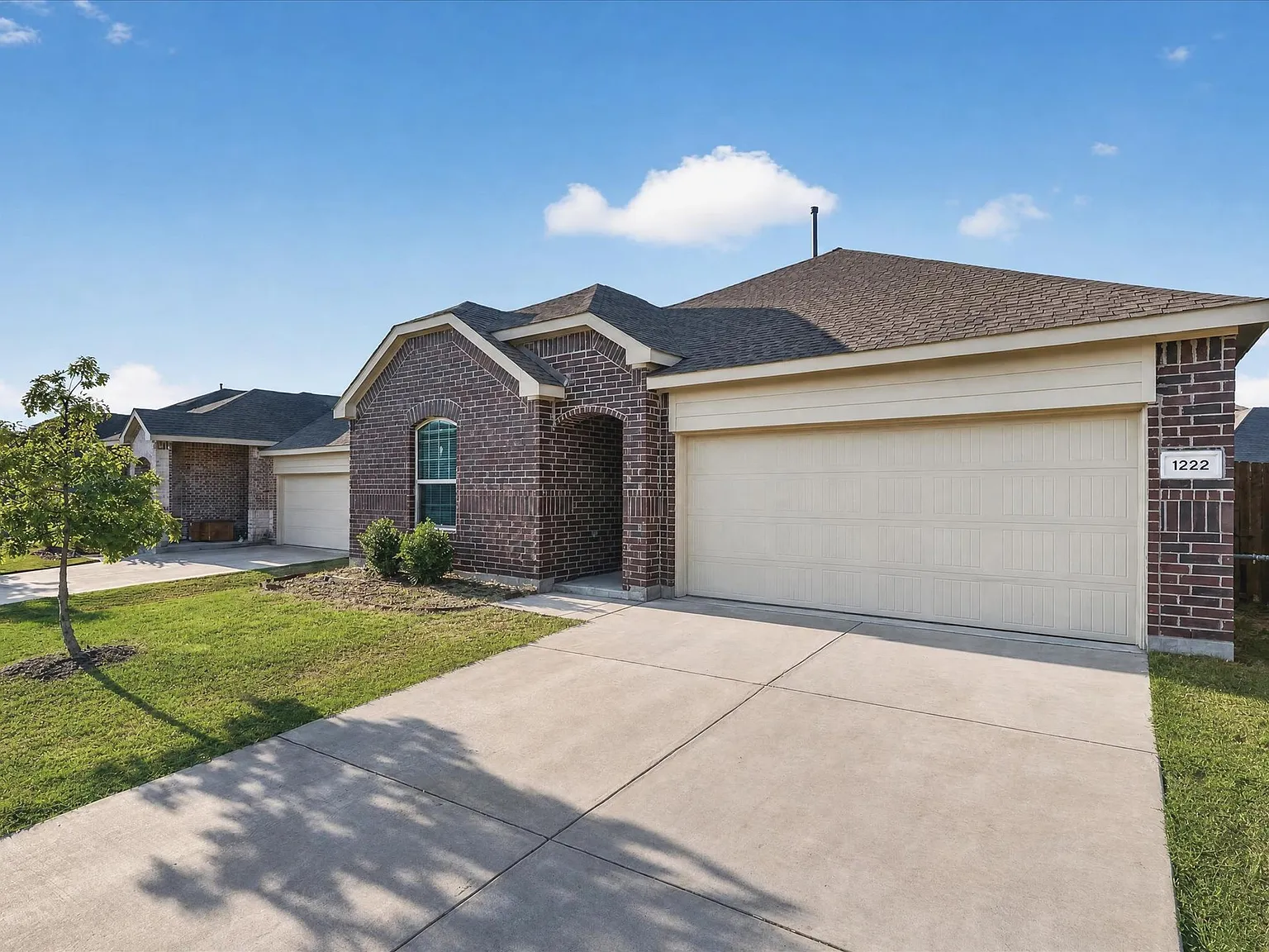 1222 Smoketree Ln — Photo 3