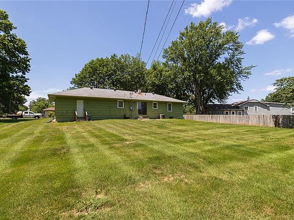 2nd image of 13003 Crystal Ave