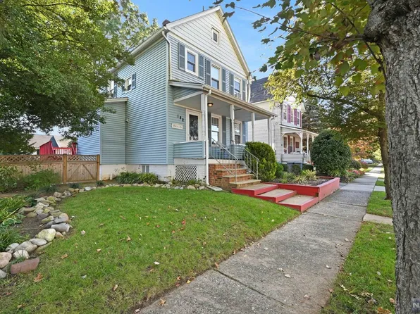 142 Grand St, New Milford, NJ 07646