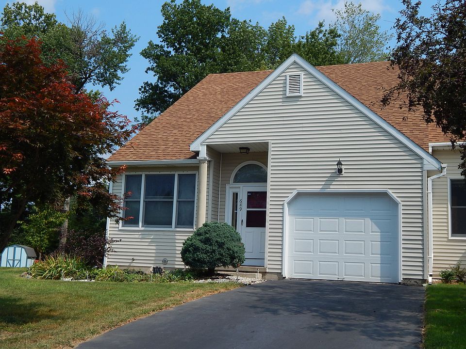 1st image of 649 Minuteman Ln