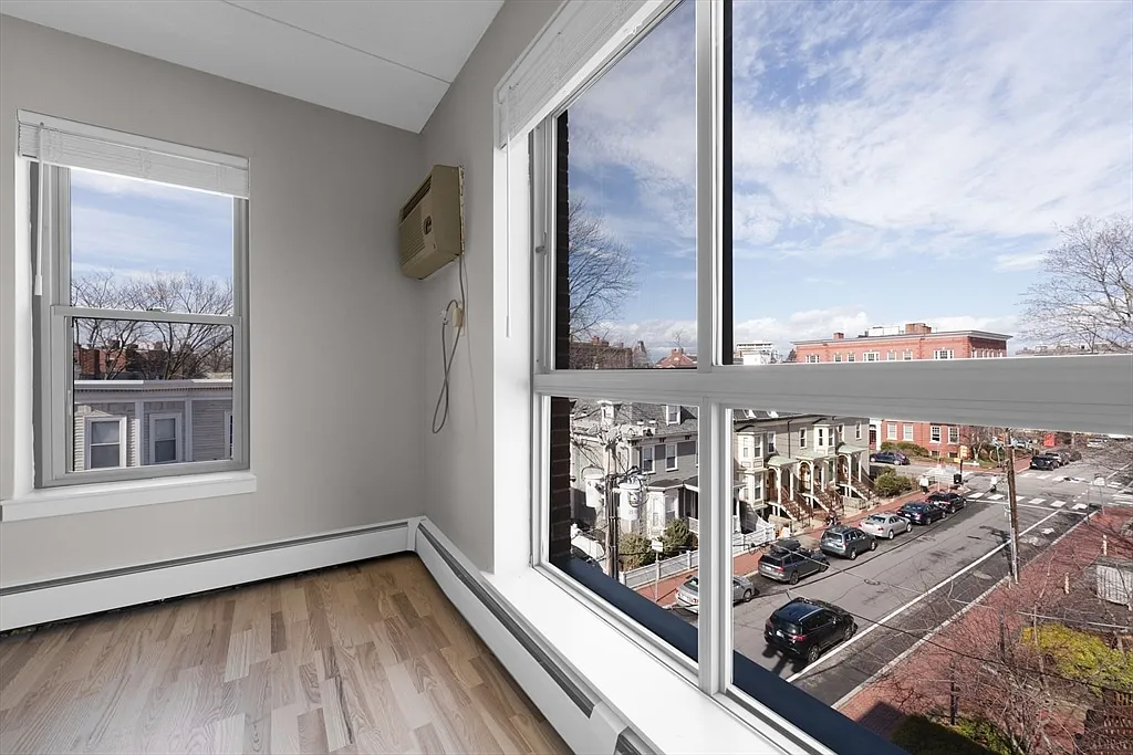 16 Trowbridge Street Cambridge MA 02138 — Photo 3