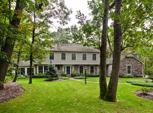 721 Rockefeller Rd, Lake Forest, IL 60045