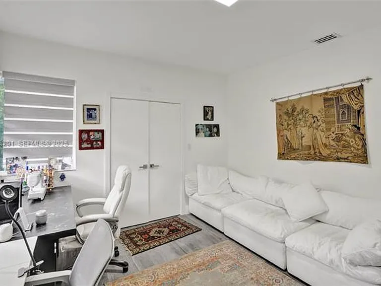 3784 Sheridan Ave #0 — Photo 3