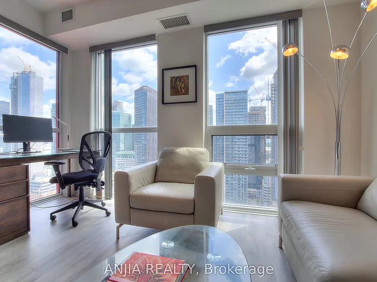 318 Richmond St W #3106 — Photo 17
