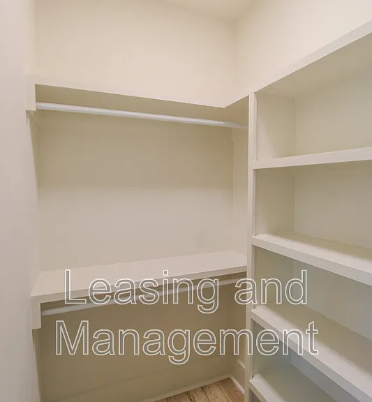 3633 Happyland Blvd — Photo 37