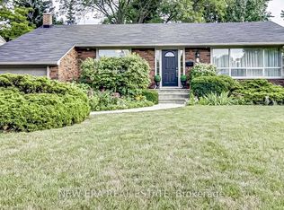 7 Greening Cres, Toronto, ON M9A1N9