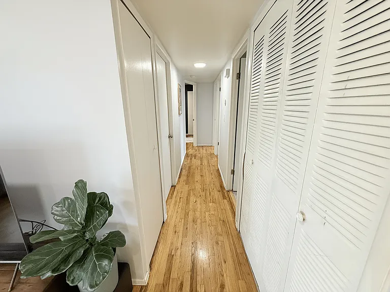 18 W Eden Ct — Photo 12