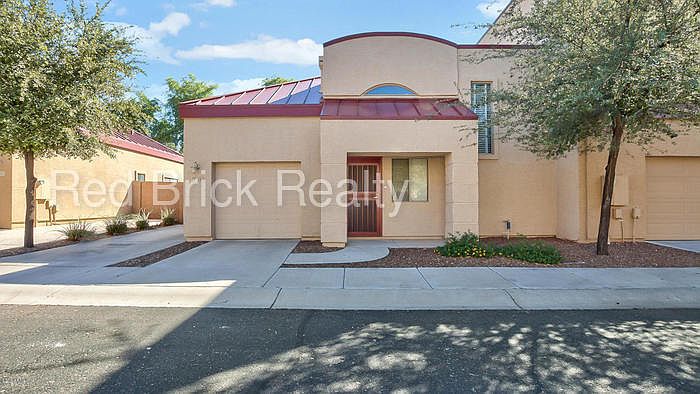 1st image of 1015 S Val Vista Dr Unit 13