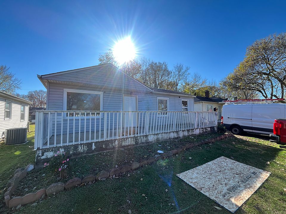 2nd image of 2623 W 22nd St
