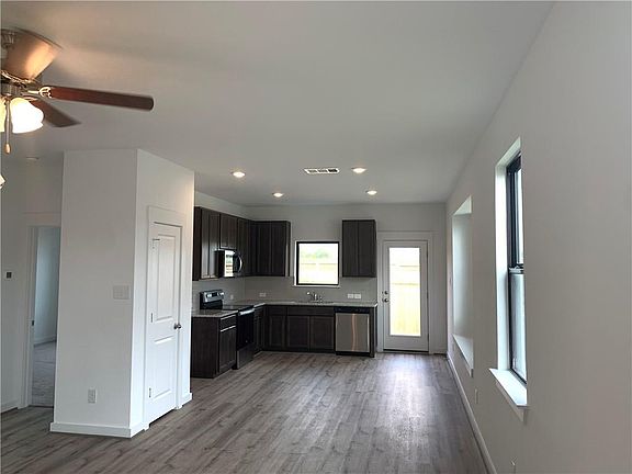 3rd image of 283 Fieldwood Dr #D