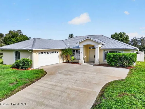 4630 Sand Point Rd, Grant, FL 32949