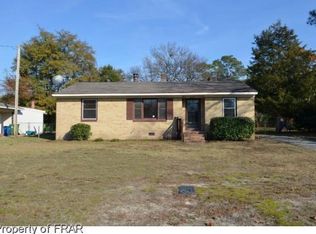5216 Palmetto Ln, Fayetteville, NC 28304
