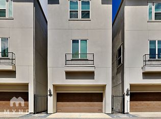 1313 W 24th St #B, Houston, TX 77008