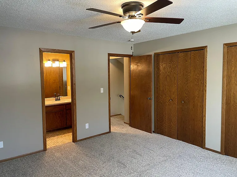 Upper-level primary bedroom