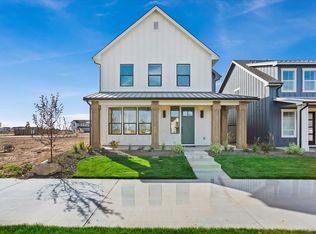6713 W Los Flores Dr, Meridian, ID 83646