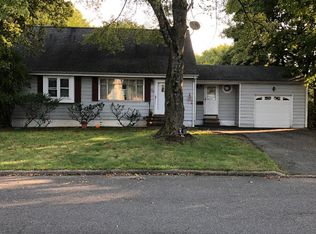 36 Oakley Way, Wayne, NJ 07470
