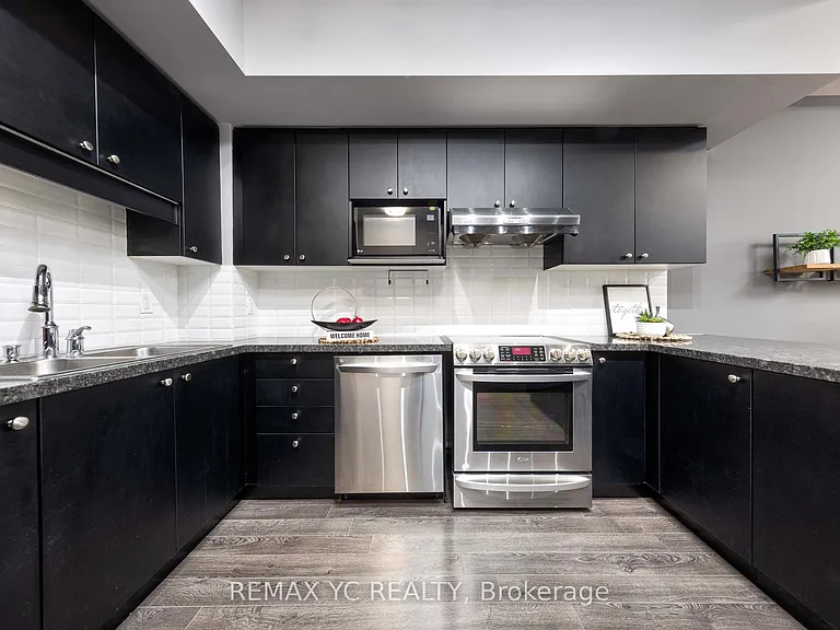 38 Cedarland Dr #110 — Photo 3