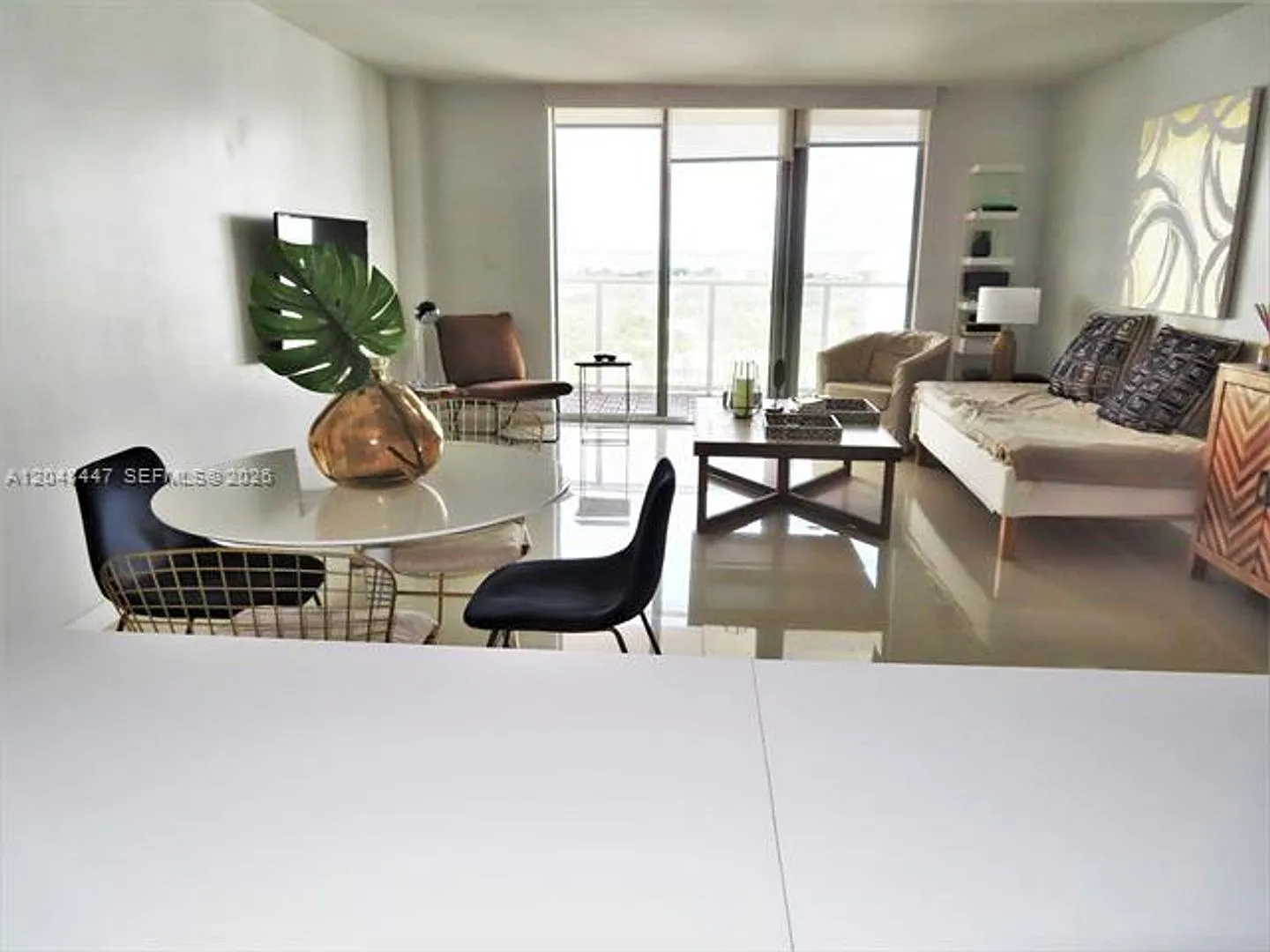 5701 Collins Ave appt 1703, Miami Beach, FL 33140 — Photo 3