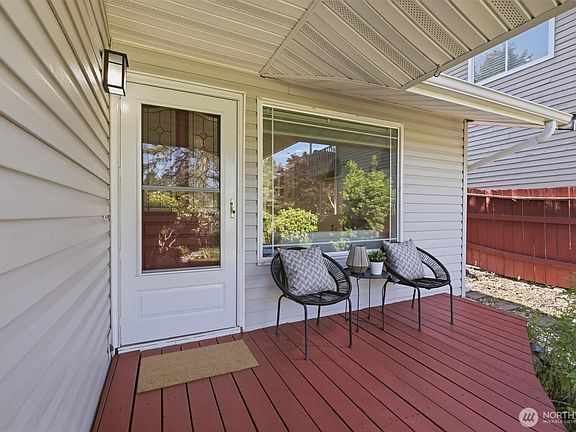 2nd image of 8425 18th Avenue SW