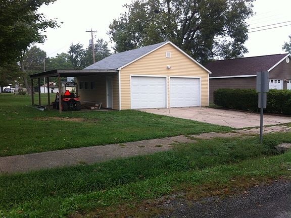 Garage/carport