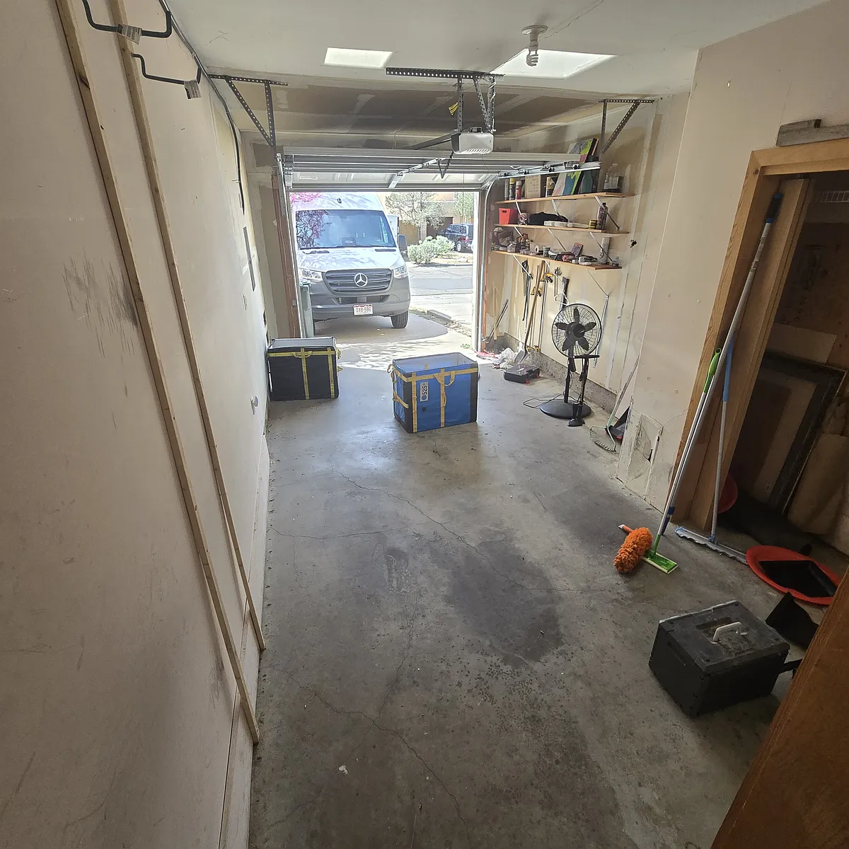Building Photo - 2733 La Bajada