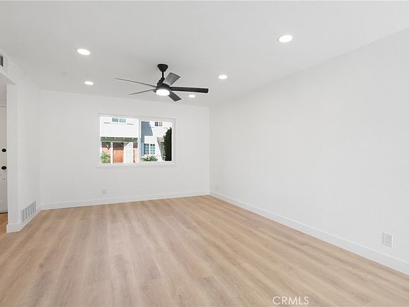 5th image of 19861 Keswick Ln
