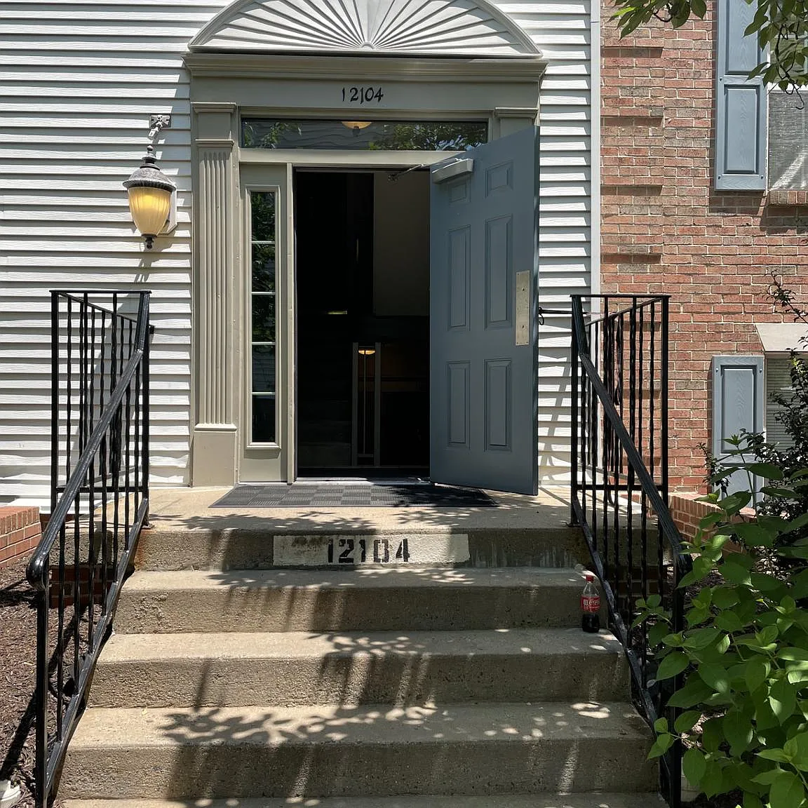 2 bed, 998 sqft, $2,300 — Photo 3
