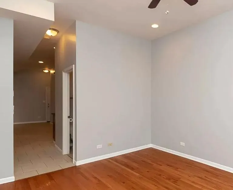 2 bed, 1.0 bath, 1000 sqft, $2,395 — Photo 3