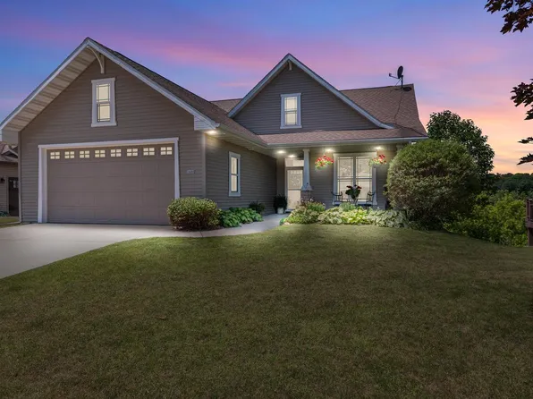 1680 Great Forest DRIVE, West Bend, WI 53090