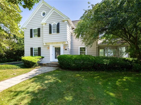 441 Claybourne Rd, Rochester, NY 14618