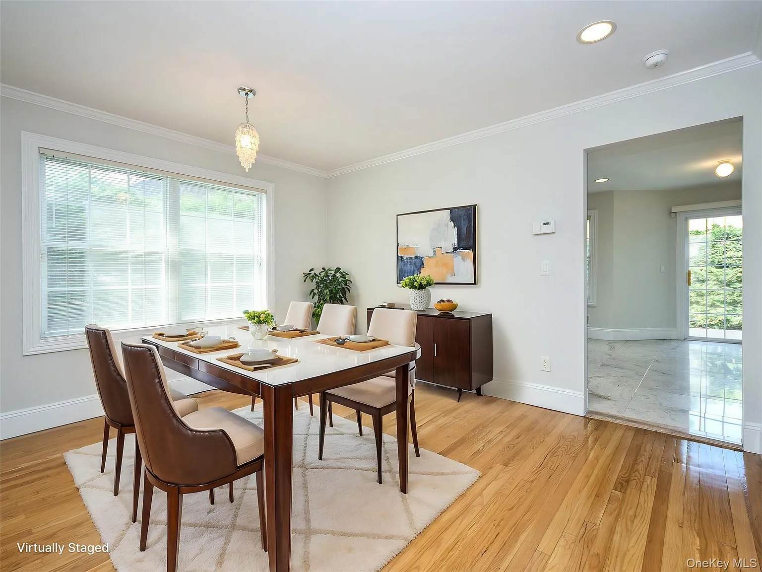 3 bed, 2.5 bath, 1600 sqft, $4,950 — Photo 4