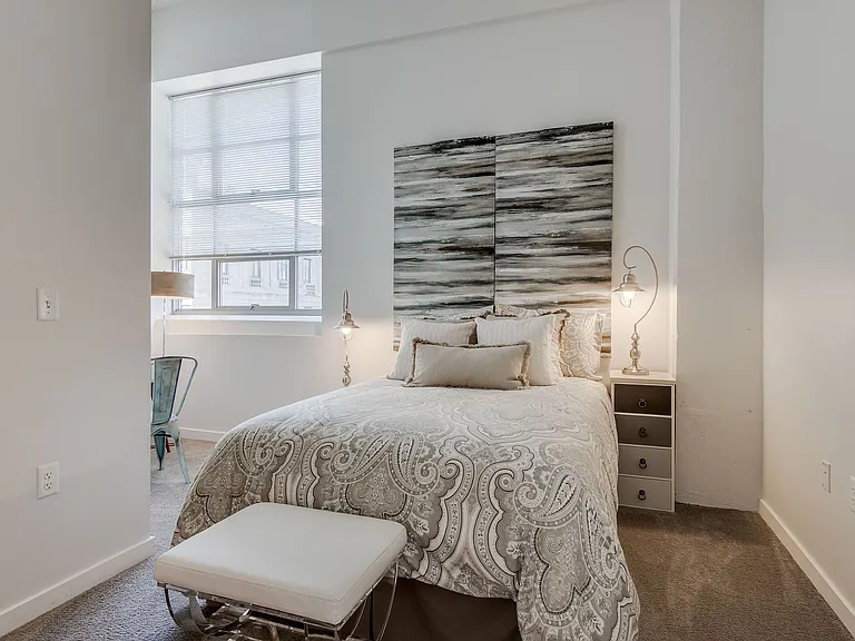 520 Park Avenue — Photo 6