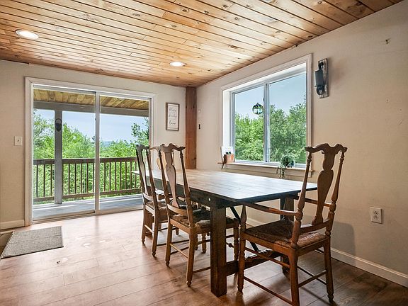 5th image of 435 Mooney Hill Road