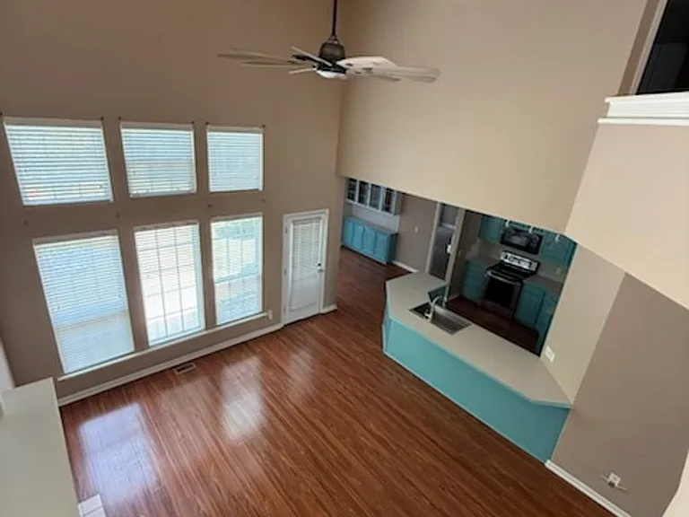 1464 Chandler Cir — Photo 15