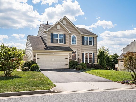 2nd image of 66 Elizabeth Dr
