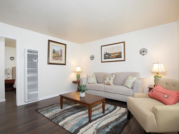 4th image of 904 Dainty Ave #Dt-14