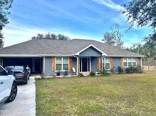 8537 Augusta Rd, Moss Point, MS 39562