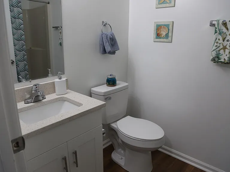 620 Shoreham Ct #103 — Photo 11