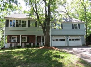16 Hodge Rd, Arlington, MA 02474